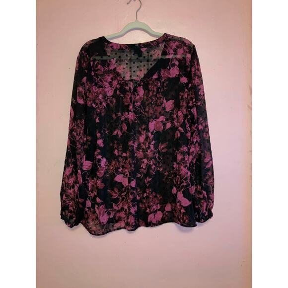 Torrid black sheer floral blouse size 2X - Picture 6 of 6